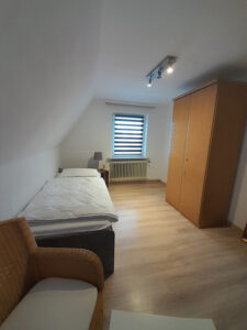 Schlafzimmer 4 (OG)